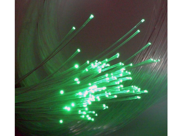 The ends of the Star fibres displaying green